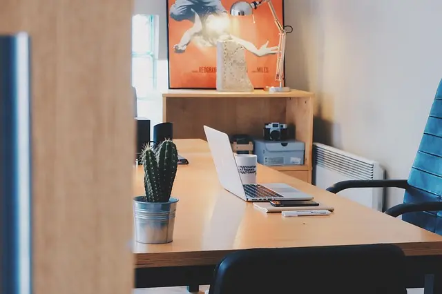The Best Lighting Fixtures for Your Home Office